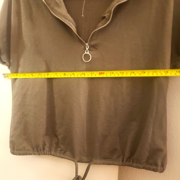 New w/o tags top - Picture 4 of 8